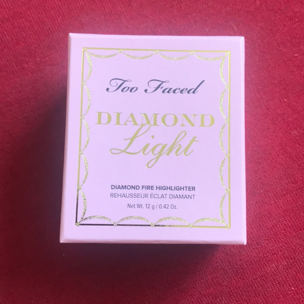 TOO FACED Diamond Light Fire Highlighter